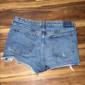 Abercrombie and Fitch mom short high-rise